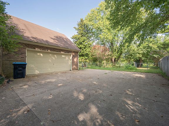 5th image of 145 Paschal Dr
