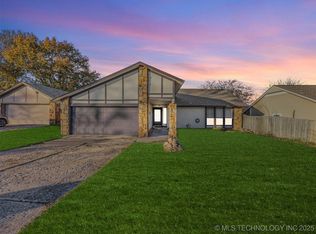 13811 E 32nd St, Tulsa, OK 74134