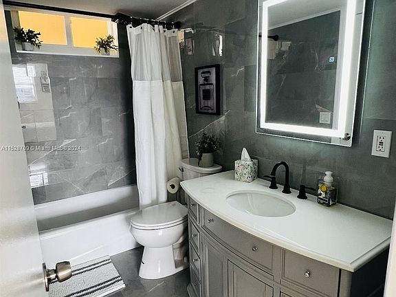 5th image of 2980 Point East Dr APT D506
