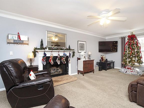3rd image of 1285 Colonel Mosby Dr