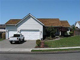 Three Car Garage