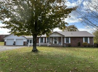 6145 Meadowbrook Rd, Albany, OH 45710