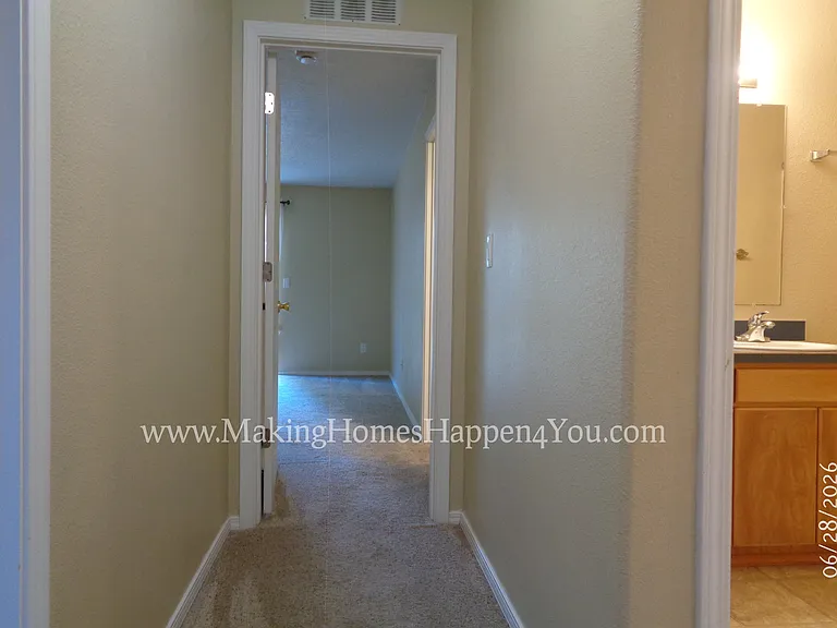 260 SW Oregon Trail Dr — Photo 39