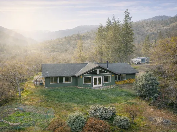 1605 Greenhorn Rd, Yreka, CA 96097