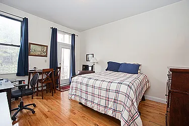 Rented by Weinstein Realty Group