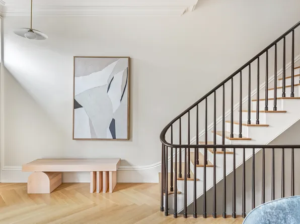 409 Sackett Street image 3 of 25