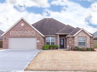 1270 Medway Ln, Centerton, AR 72719