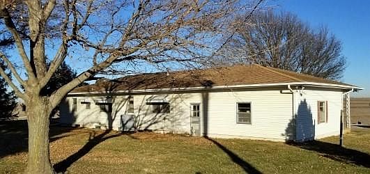 2nd image of 2513 B Ave