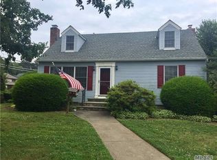 2990 Beltagh Ave, Wantagh, NY