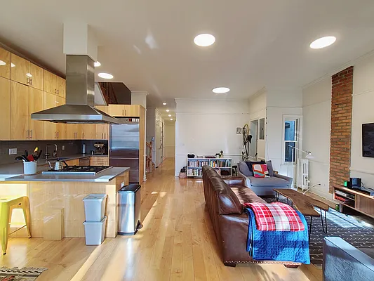 Rented by Ideal Properties Group | media 3