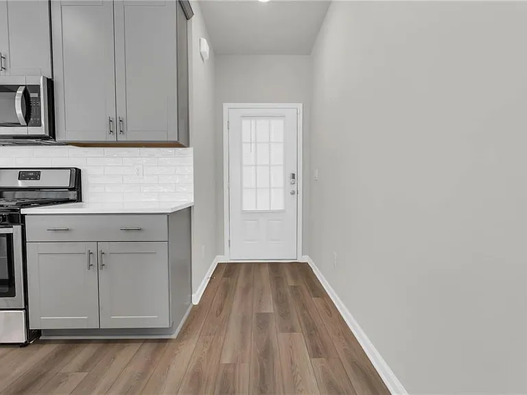 1645 Villageside Ct — Photo 4