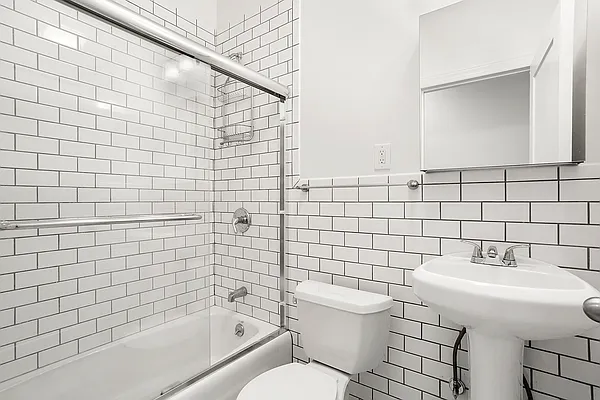 Rented by Rockridge Real Estate | media 11