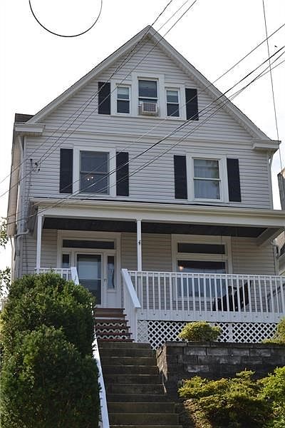 Welcome to 438 South Ave., a sidewalk community within walking distance of all that Verona has to offer.