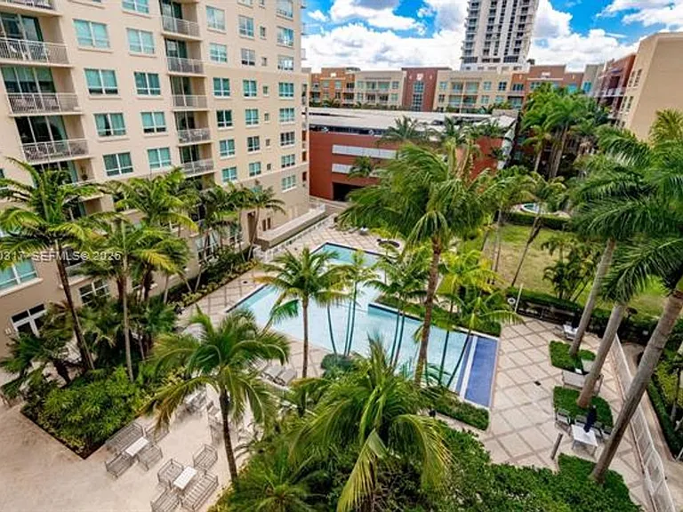 2000 N Bayshore Dr #614 — Photo 17