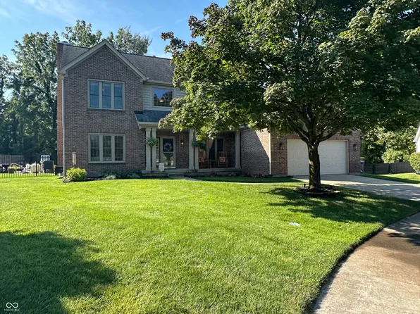 10211 Tammer Dr, Carmel, IN 46032