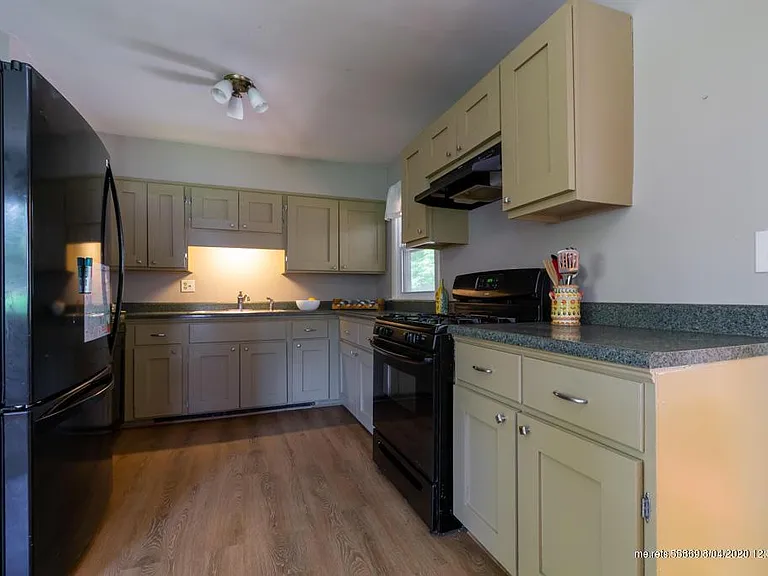 8 Williams Dr — Photo 5