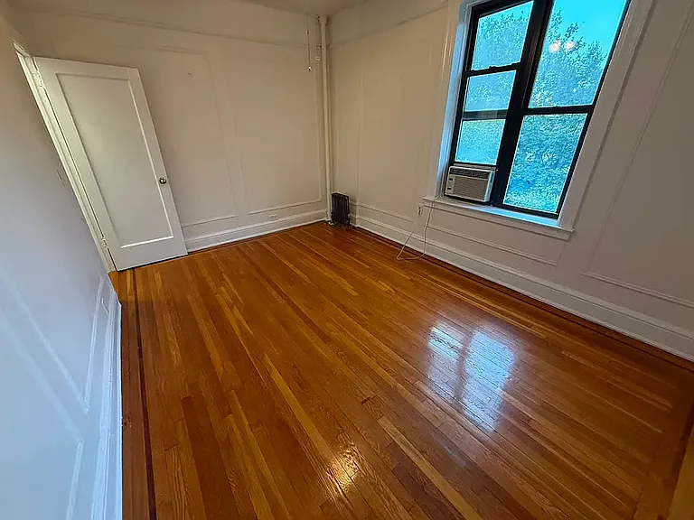 7002 Ridge Blvd #C1 — Photo 6