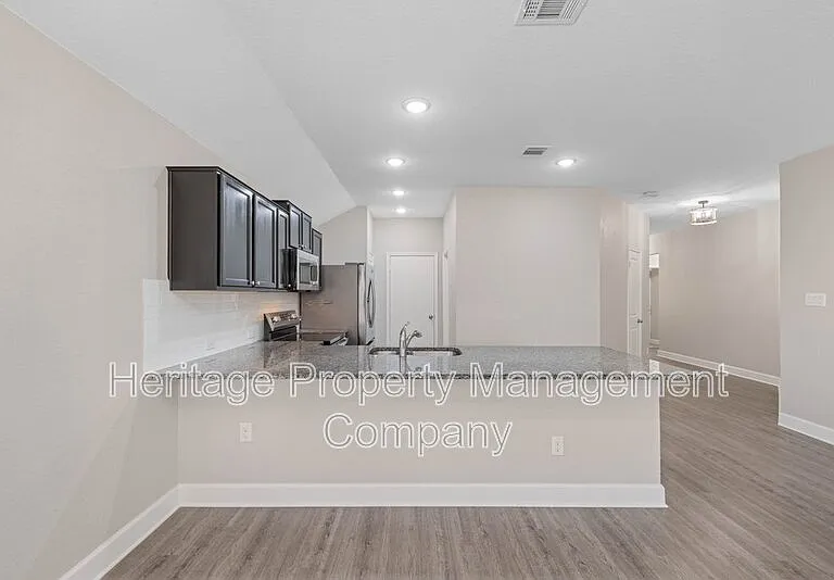 6083 Akin Cir — Photo 8