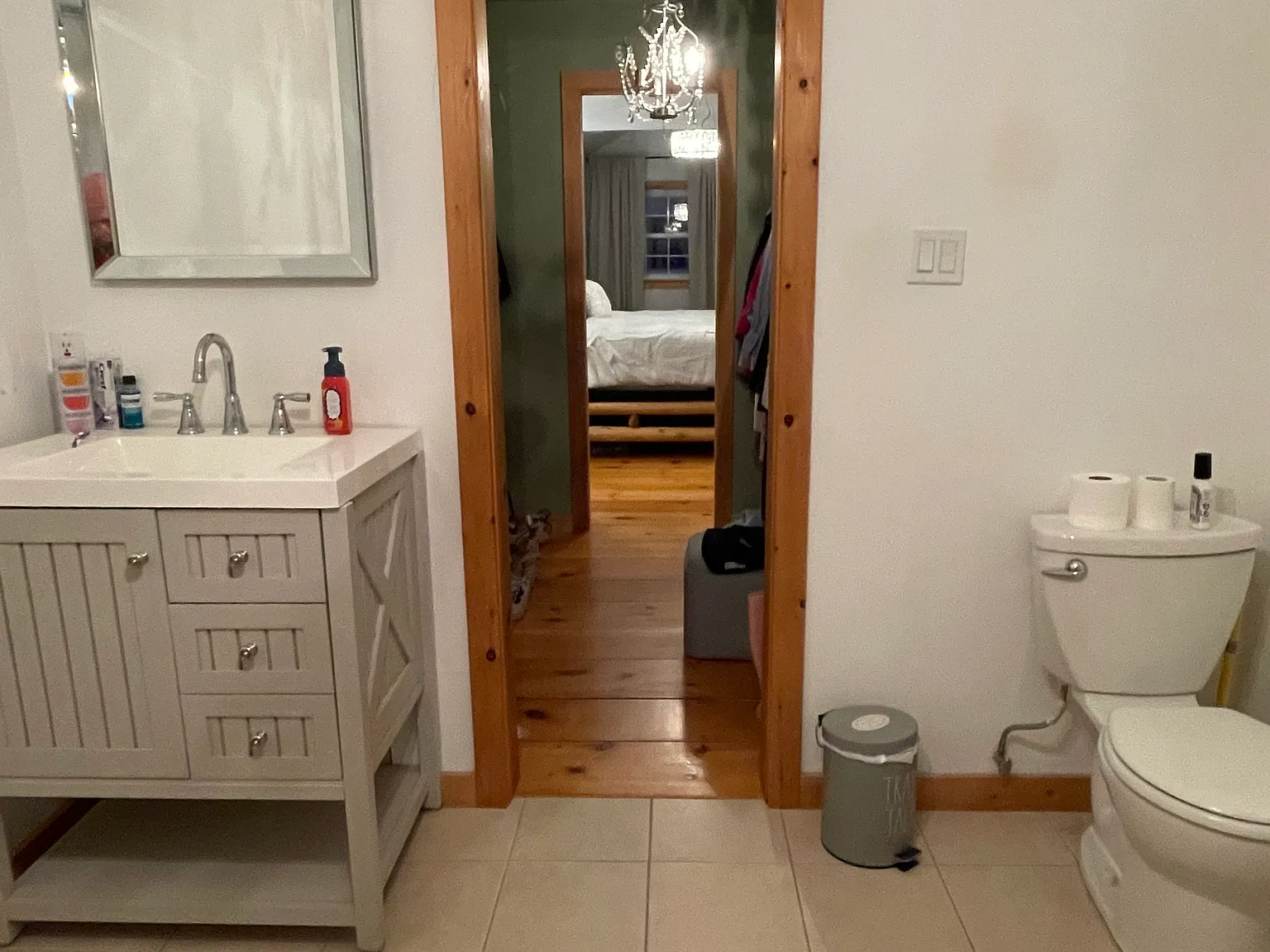 3 bed, 1.5 bath, 2200 sqft, $3,200 — Photo 4