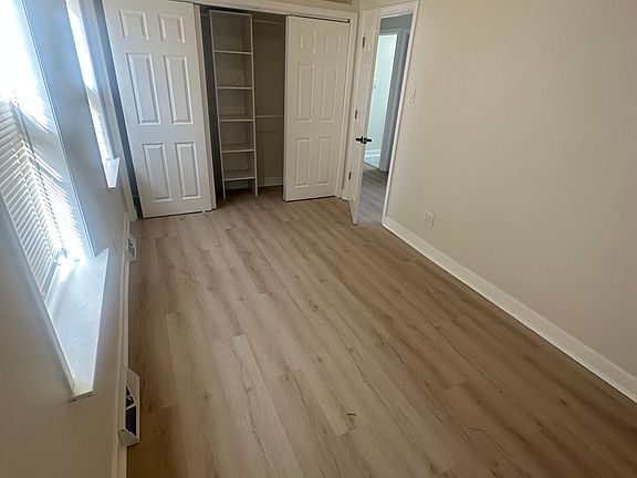 3rd image of 1427 121st St Unit 1