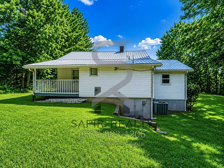 7925 Rivertown Rd — Photo 3
