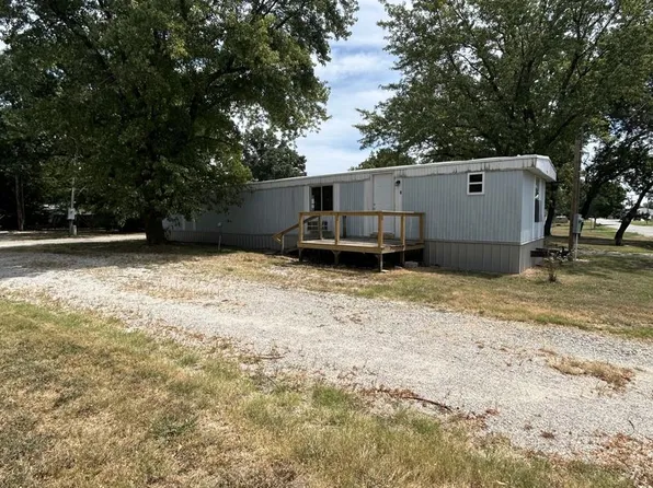 627 W 8th