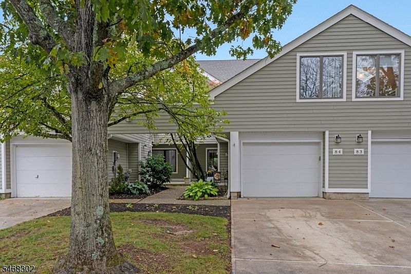 1st image of 84 Hagerman Ct