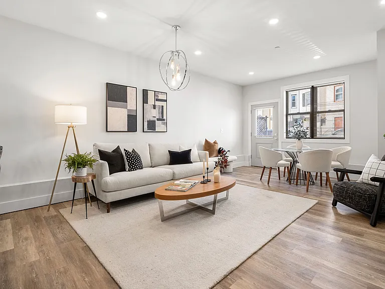 181 Bennington St #1 — Photo 20