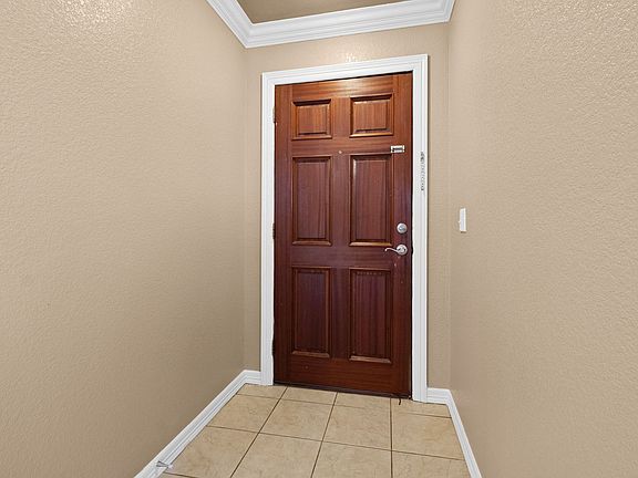 4th image of 207 S Woodsprings Dr #207
