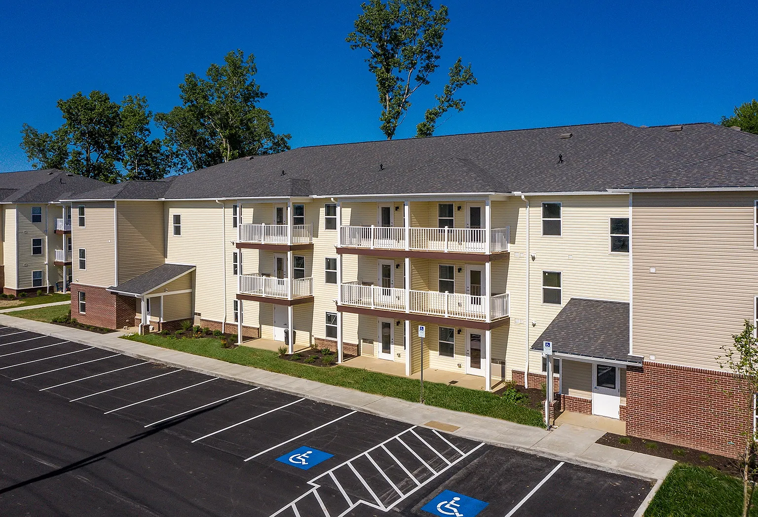Tiffin Pointe — Photo 3