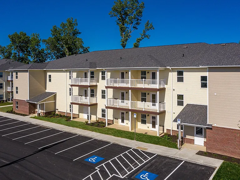 Tiffin Pointe — Photo 3