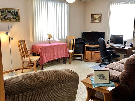 4th image of 6693 Tamarind Dr