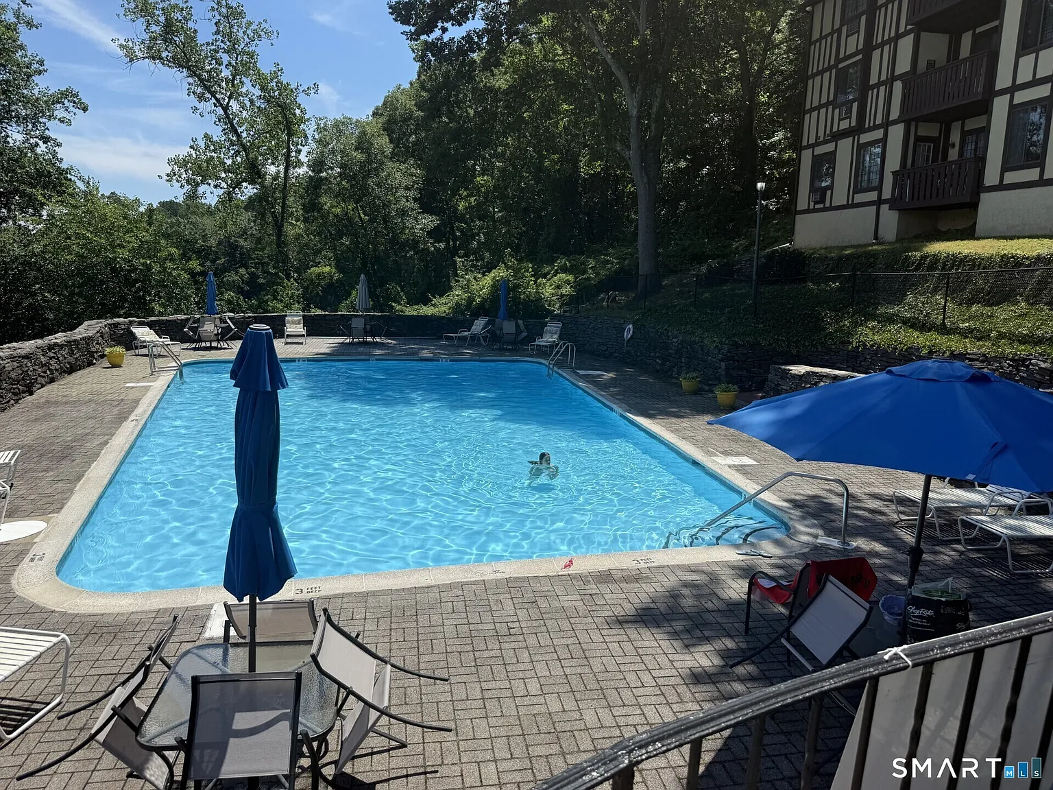 1 bed, 1.0 bath, 748 sqft, $2,100 — Photo 4