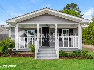 206 E Branch St, Benson, NC 27504