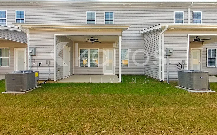 3705 Oak Leaf Way #E — Photo 21