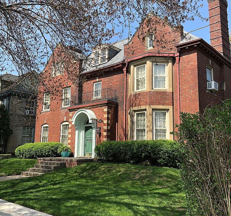 700 Parker St, Detroit, MI 48214 Zillow