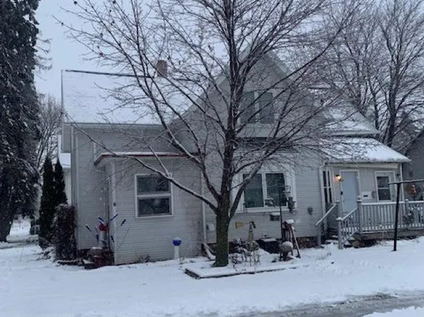 902 4th St, Kiel, WI 53042