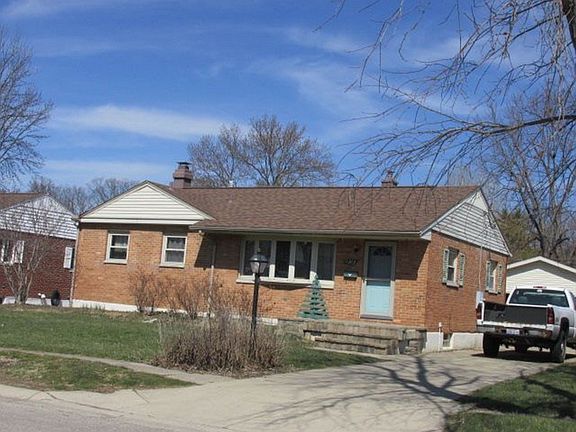 3rd image of 1313 Lindsey Ave