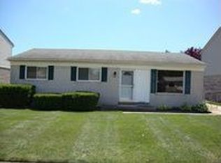 25027 Cary St, Taylor, MI 48180