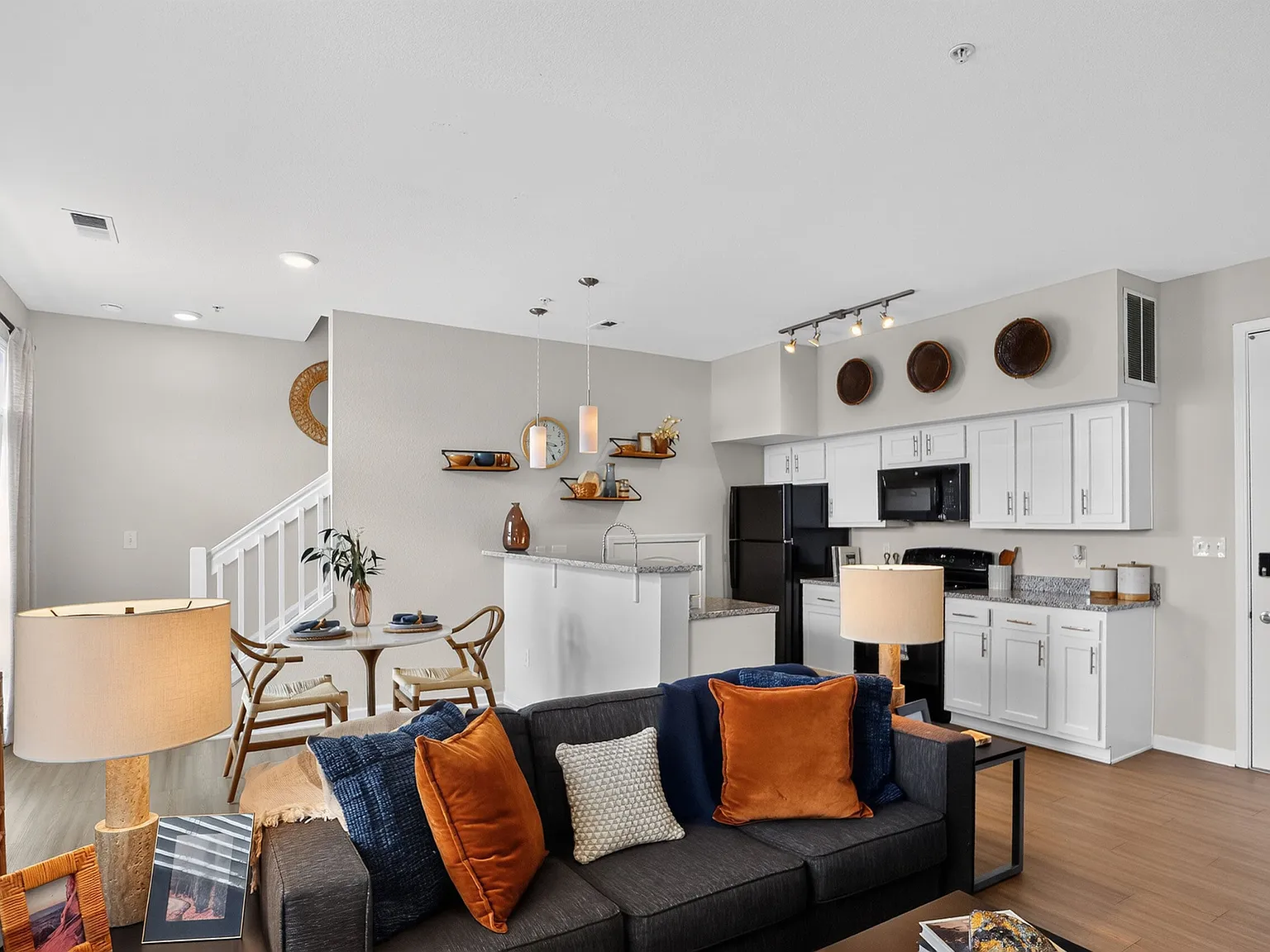 Ralston Apartments — Photo 2