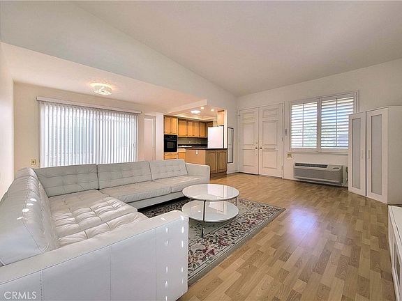 3rd image of 201 Avenida Majorca Unit H