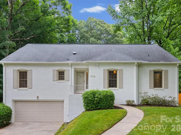 734 Charter Pl, Charlotte, NC 28211