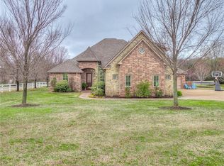 6725 Stone Valley Dr, Edmond, OK 73034