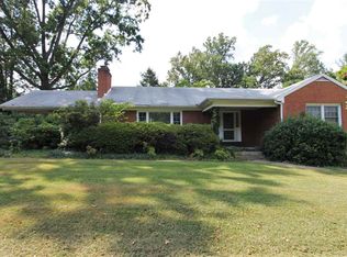 1701 Essex Rd, Charlottesville, VA 22901