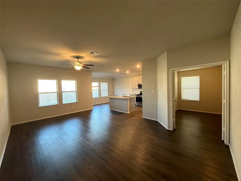 21700 Urraca Ln — Photo 4