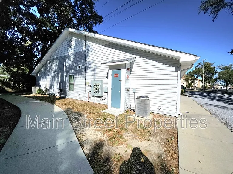 313 N Navy Blvd #1A — Photo 23