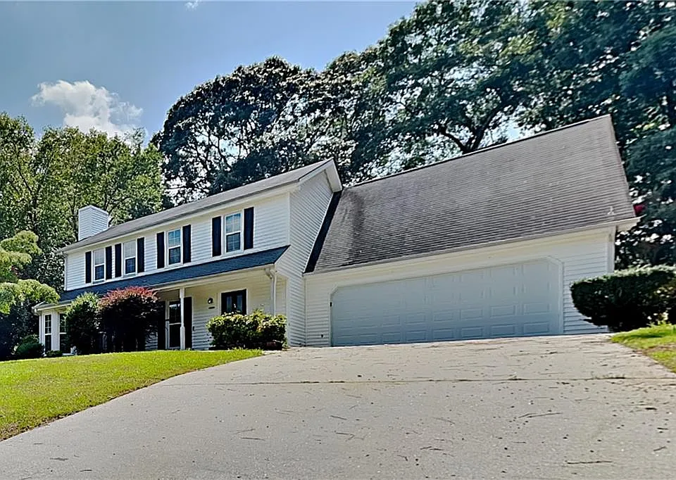 2245 Huntington Dr