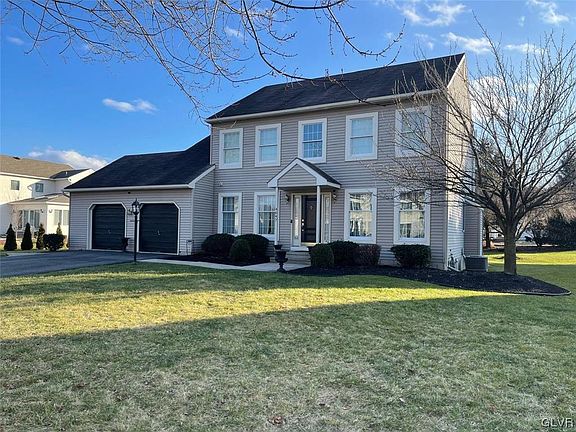 2nd image of 4647 Hampshire Dr