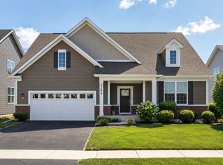 3344 Empress Dr, Naperville, IL 60564