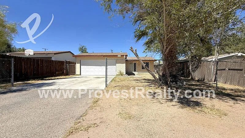 2 bed, 1.0 bath, 1080 sqft, $1,700 — Photo 2
